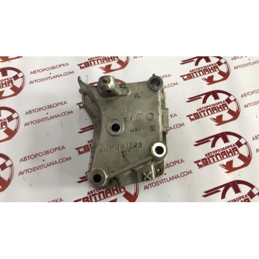 Кронштейн крепления двигателя Citroen Berlingo 2003-2008 96285843